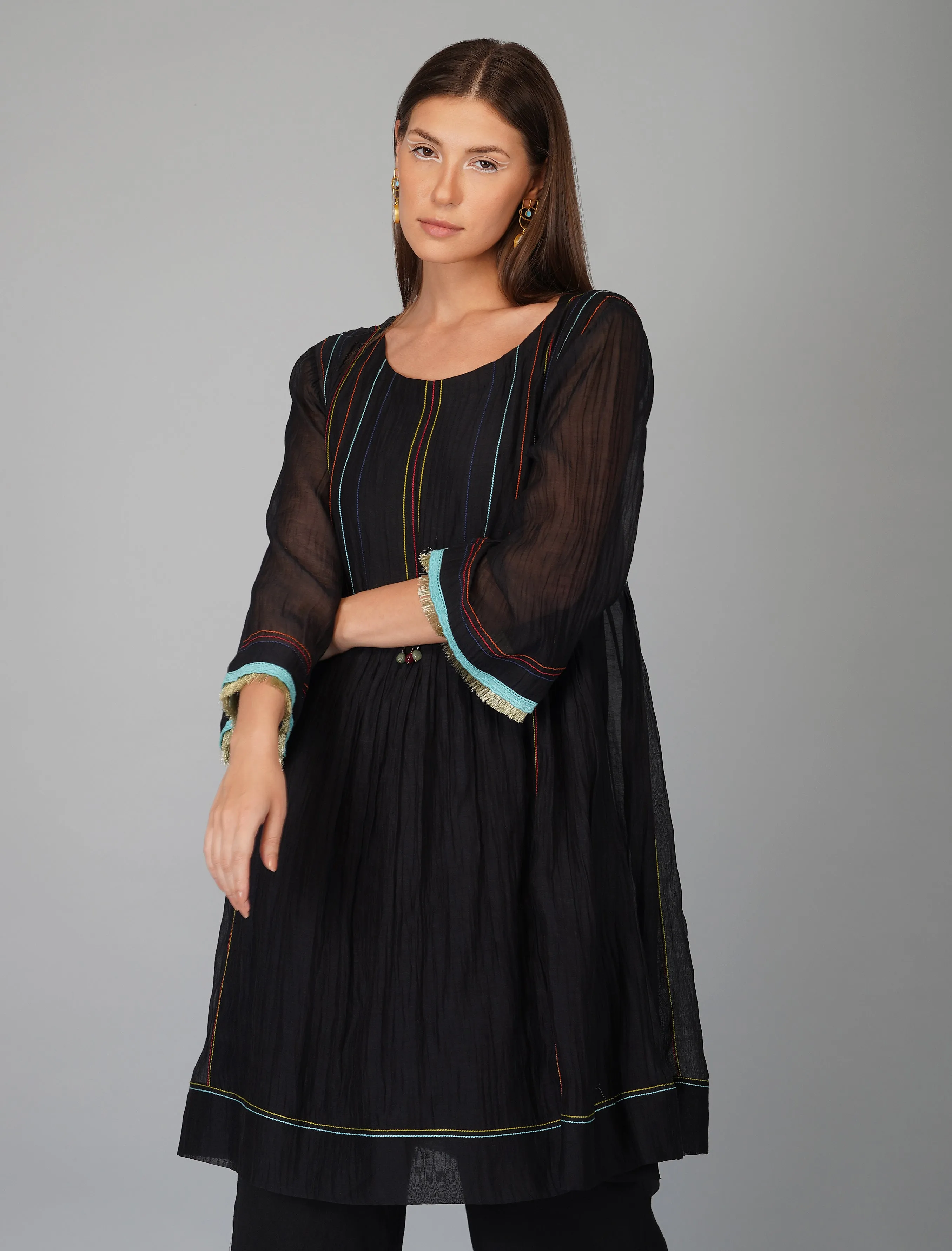 CONTRAST THREAD PLEATED TUNIC SET