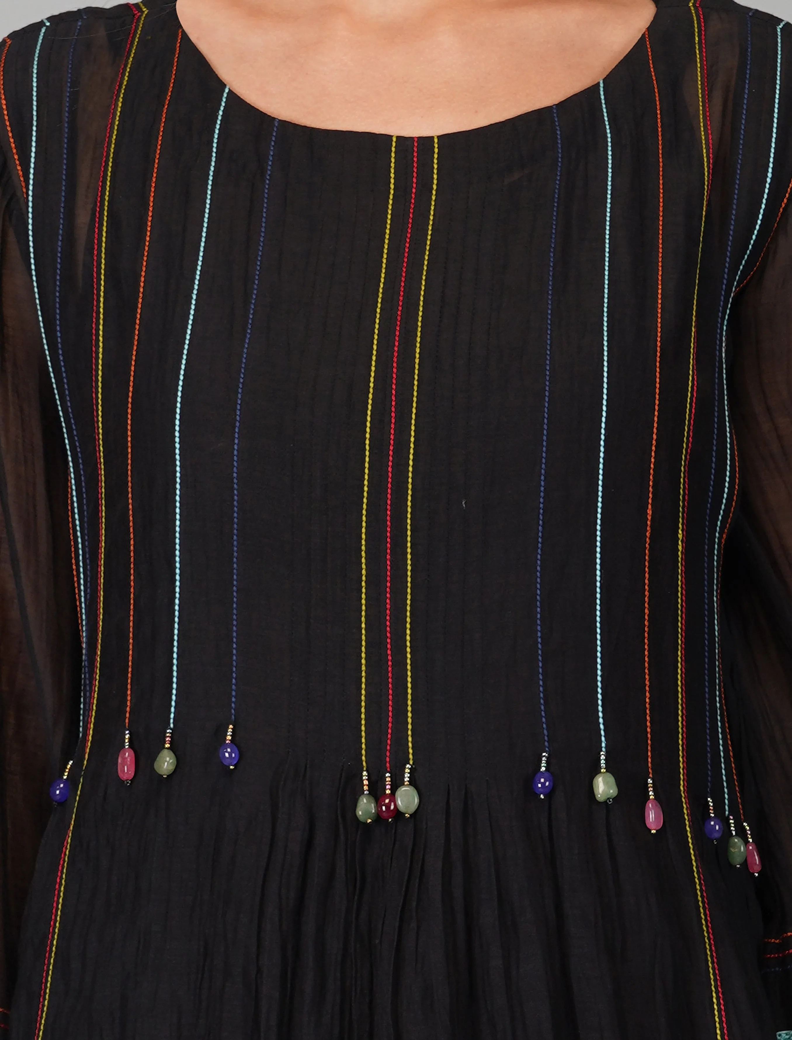 CONTRAST THREAD PLEATED TUNIC SET