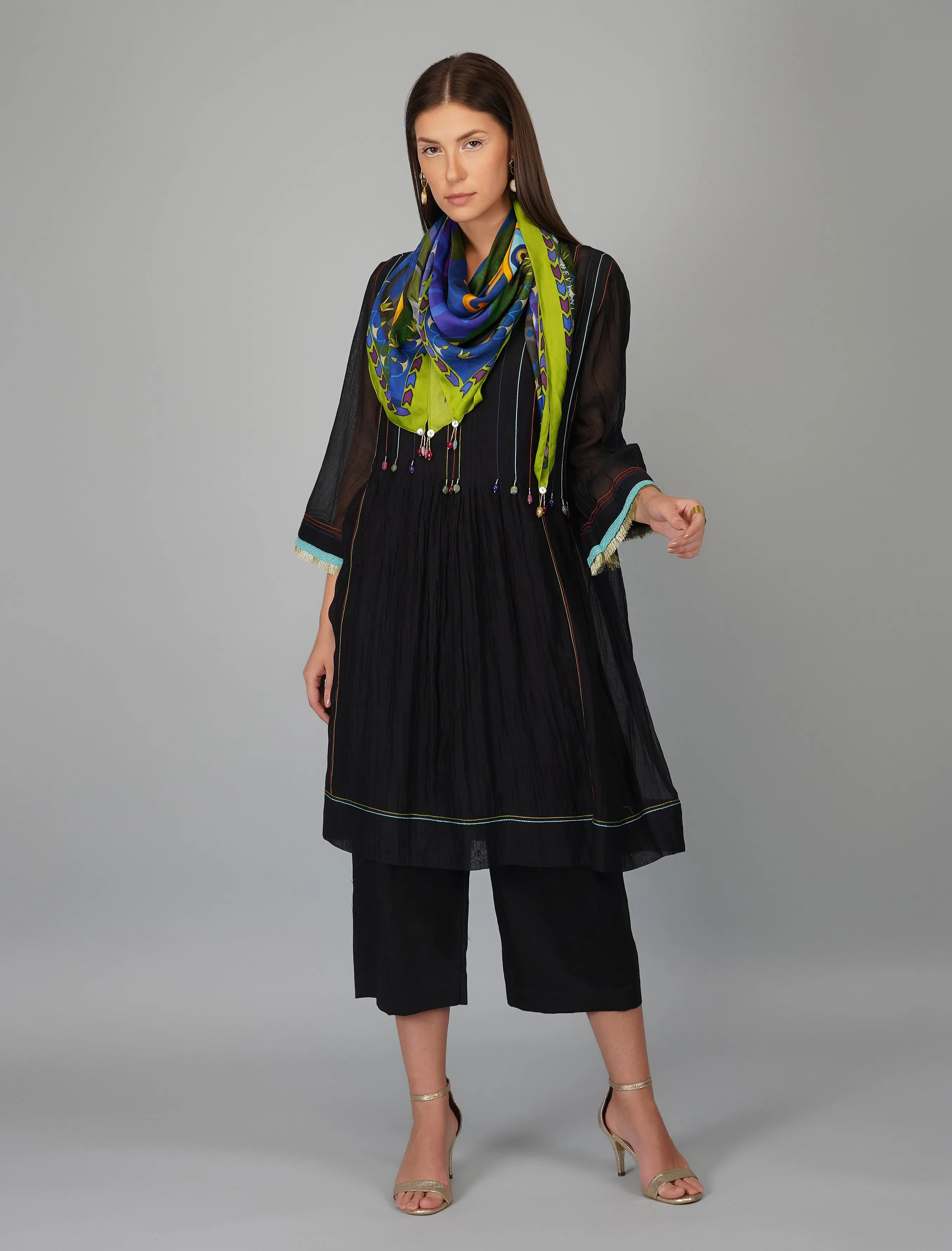 CONTRAST THREAD PLEATED TUNIC SET